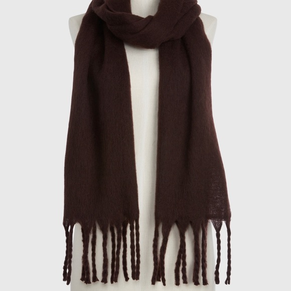 Chocolate brown recycled polyester fringe scarf nwt 13x45” plush and warm gift - Picture 2 of 2